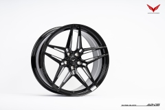AG-05_2010_GLOSSBLACK_2