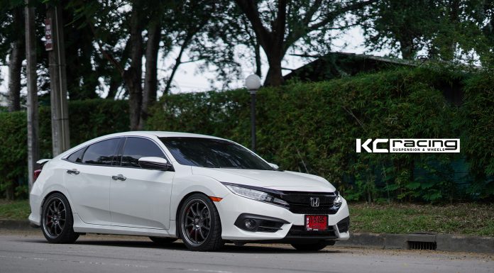 Civic FC CE-28SL 18×8.5″ Volkracing Rays